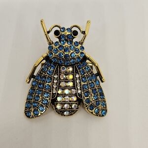 Bee Brooch Pin Rhinestones Crystals Gold Tone Spring Insect Bug